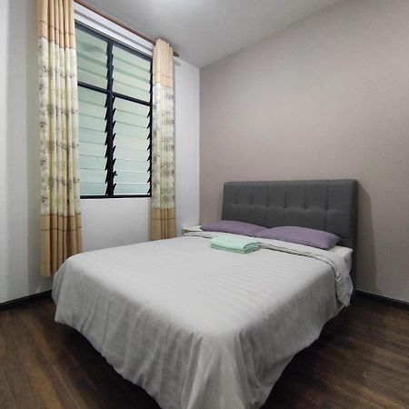 Cozzyhome@Rex Bdc Kuching Exterior foto