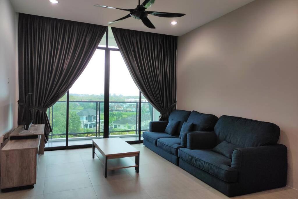 Cozzyhome@Rex Bdc Kuching Exterior foto